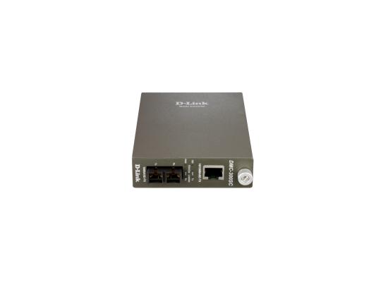 DMC-300SC1-550x400-1.jpg D-Link DMC-300SC 10/100 to 100BaseFX (SC) Multimode Media Converter